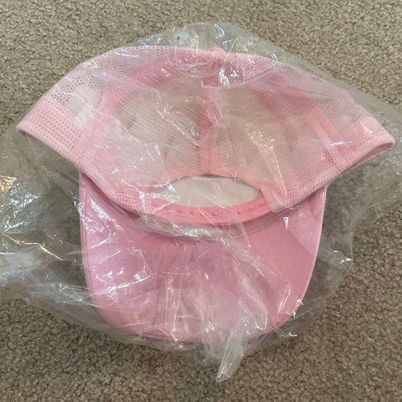 bride baseball hat, new condition main image 5